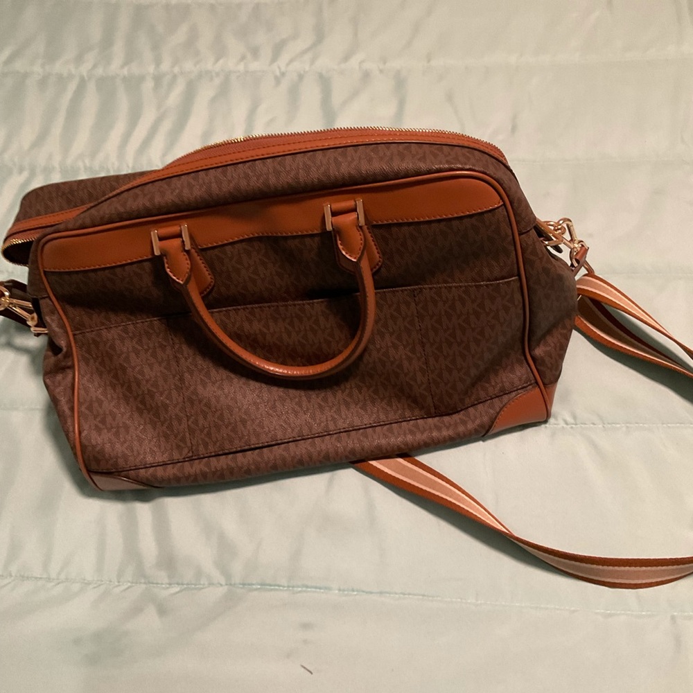 Micheal KORS travel bag - Picture 3 of 5